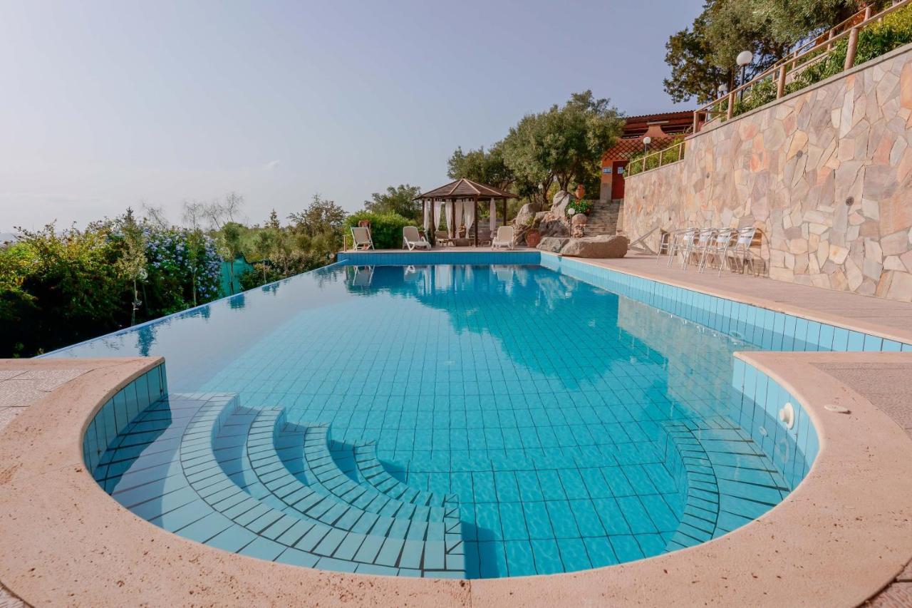 Cedri 14 Guest House Капитана Екстериор снимка